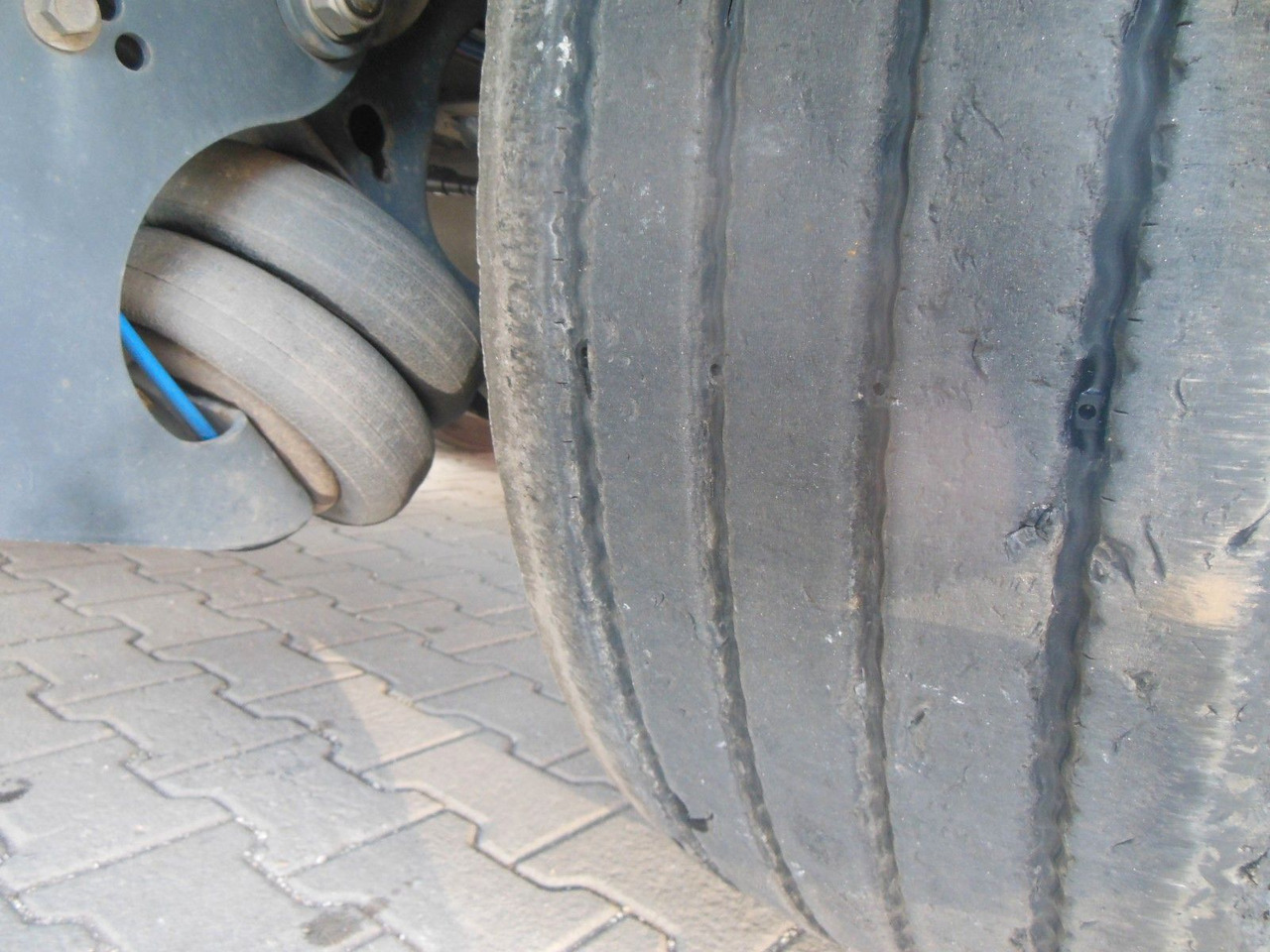 Tipper semi-trailer Stas S300CX, 49m3, ADR, 9 TONE ACHSEN,WIE NEUE-TOP!!!: picture 6 Tipper semi-trailer Stas S300CX, 49m3, ADR, 9 TONE ACHSEN,WIE NEUE-TOP!!!: picture 6