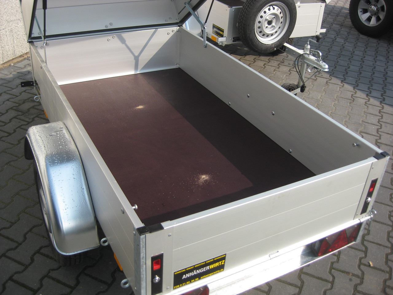 ALUBOXX Deckelanhänger GT 500 HT 181x101x48cm (XXS) 500kg - Car trailer: picture 4 ALUBOXX Deckelanhänger GT 500 HT 181x101x48cm (XXS) 500kg - Car trailer: picture 4