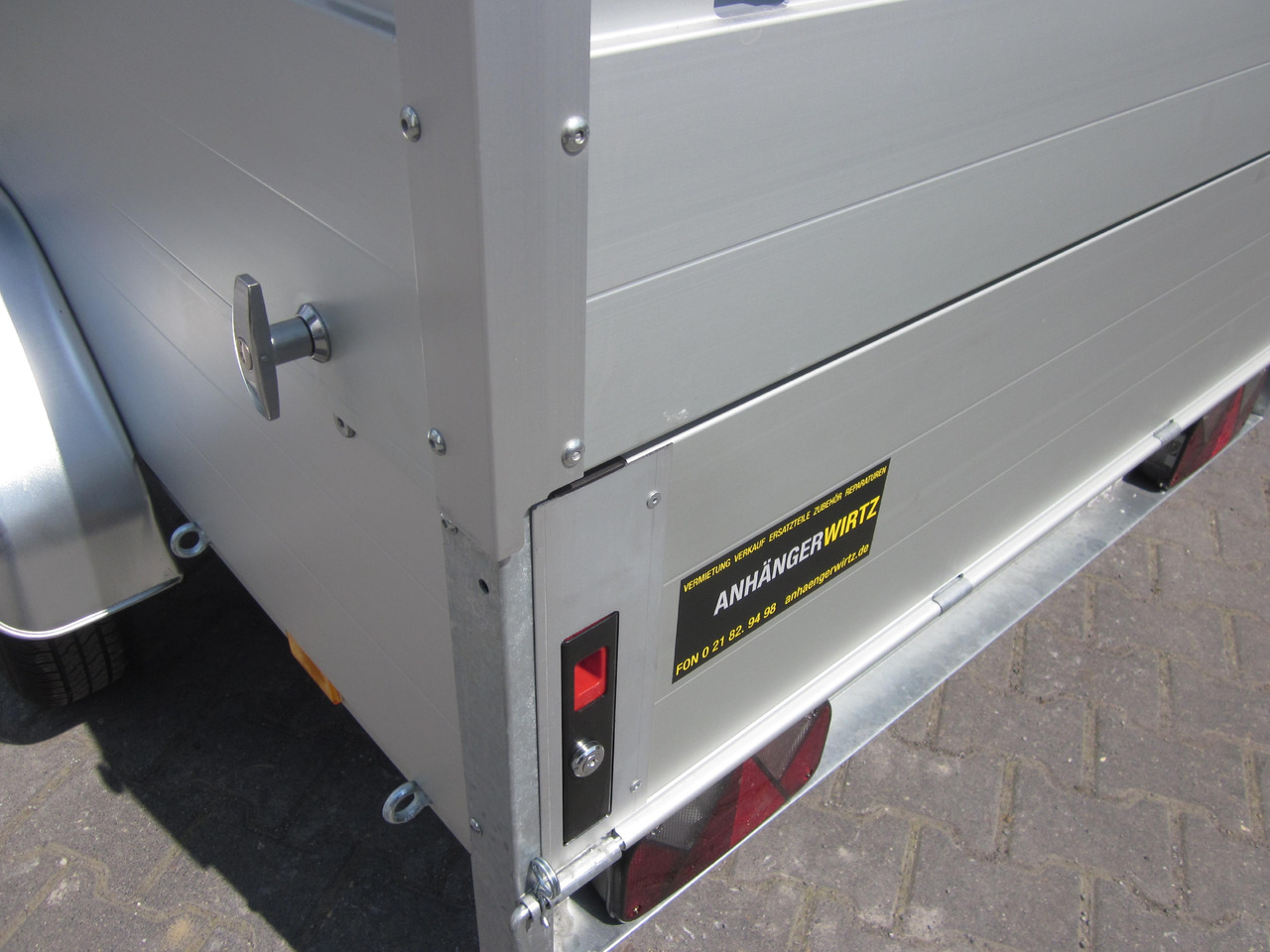 ALUBOXX Deckelanhänger GTB 1200 HT 251x126x48cm (S) 1160kg - Car trailer: picture 5 ALUBOXX Deckelanhänger GTB 1200 HT 251x126x48cm (S) 1160kg - Car trailer: picture 5