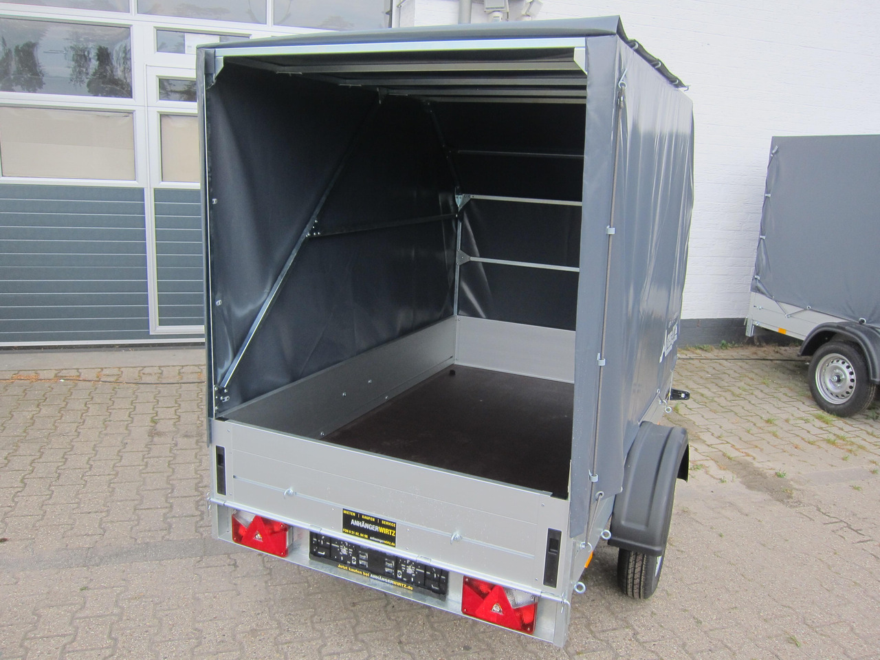 Aluliner Planen Anhänger GTB 1200 251x126x150cm +Hochplane grau schräg (S) 1200kg - Car trailer: picture 5 Aluliner Planen Anhänger GTB 1200 251x126x150cm +Hochplane grau schräg (S) 1200kg - Car trailer: picture 5