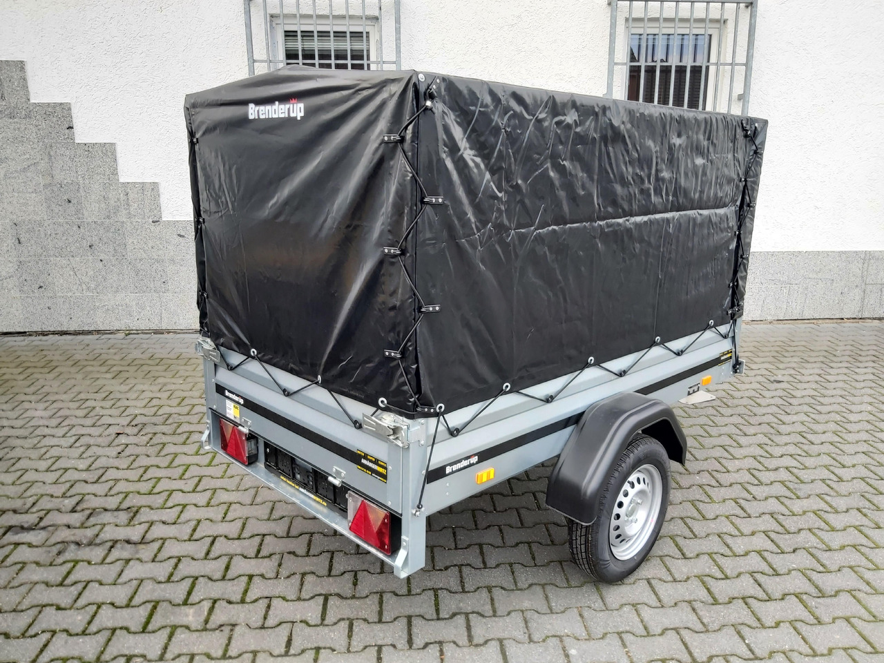 Brenderup 1205 S UB 750 Klappdeichsel Anhänger Hochplane 117cm blackline 750kg - Car trailer: picture 3 Brenderup 1205 S UB 750 Klappdeichsel Anhänger Hochplane 117cm blackline 750kg - Car trailer: picture 3