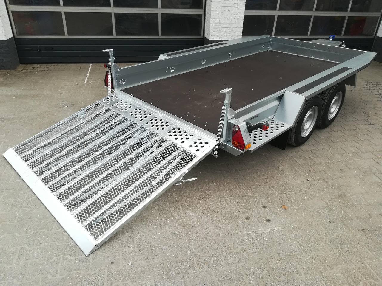 Brenderup MT 3651 MT3600 STB 3500 365x180x27cm Auffahrklappe Löffelablage (L) 3500kg Modell 2025 - Plant trailer: picture 1 Brenderup MT 3651 MT3600 STB 3500 365x180x27cm Auffahrklappe Löffelablage (L) 3500kg Modell 2025 - Plant trailer: picture 1