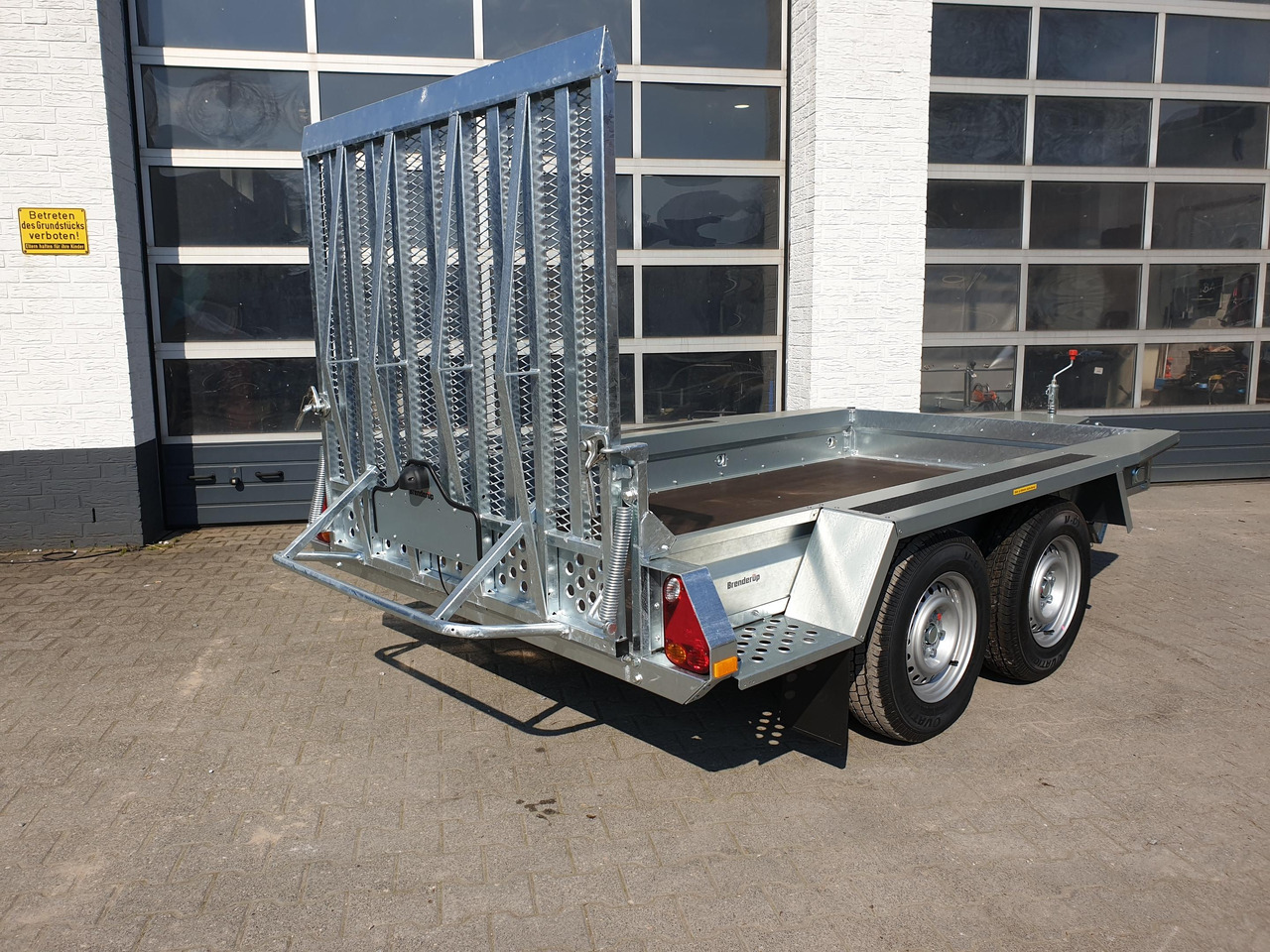 Plant trailer Brenderup Maschinentransporter MT 3080 308x152x27cm 3000kg Winter Online Aktion: picture 6 Plant trailer Brenderup Maschinentransporter MT 3080 308x152x27cm 3000kg Winter Online Aktion: picture 6