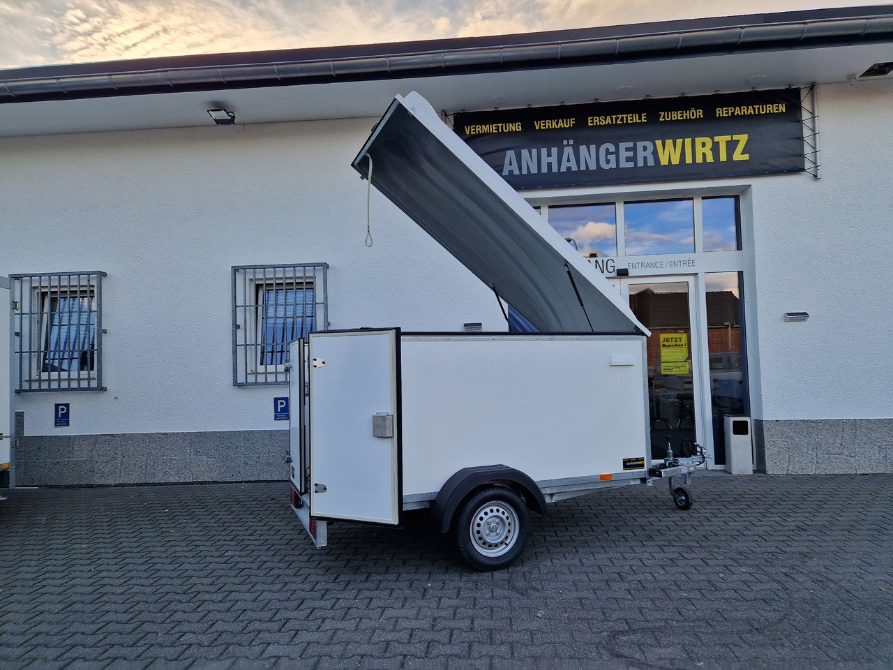 Kargo Deckel TFDL 250.00 U 245x130x140cm Hecktüren Stützen (S) 100km/H 750kg - Car trailer: picture 1 Kargo Deckel TFDL 250.00 U 245x130x140cm Hecktüren Stützen (S) 100km/H 750kg - Car trailer: picture 1