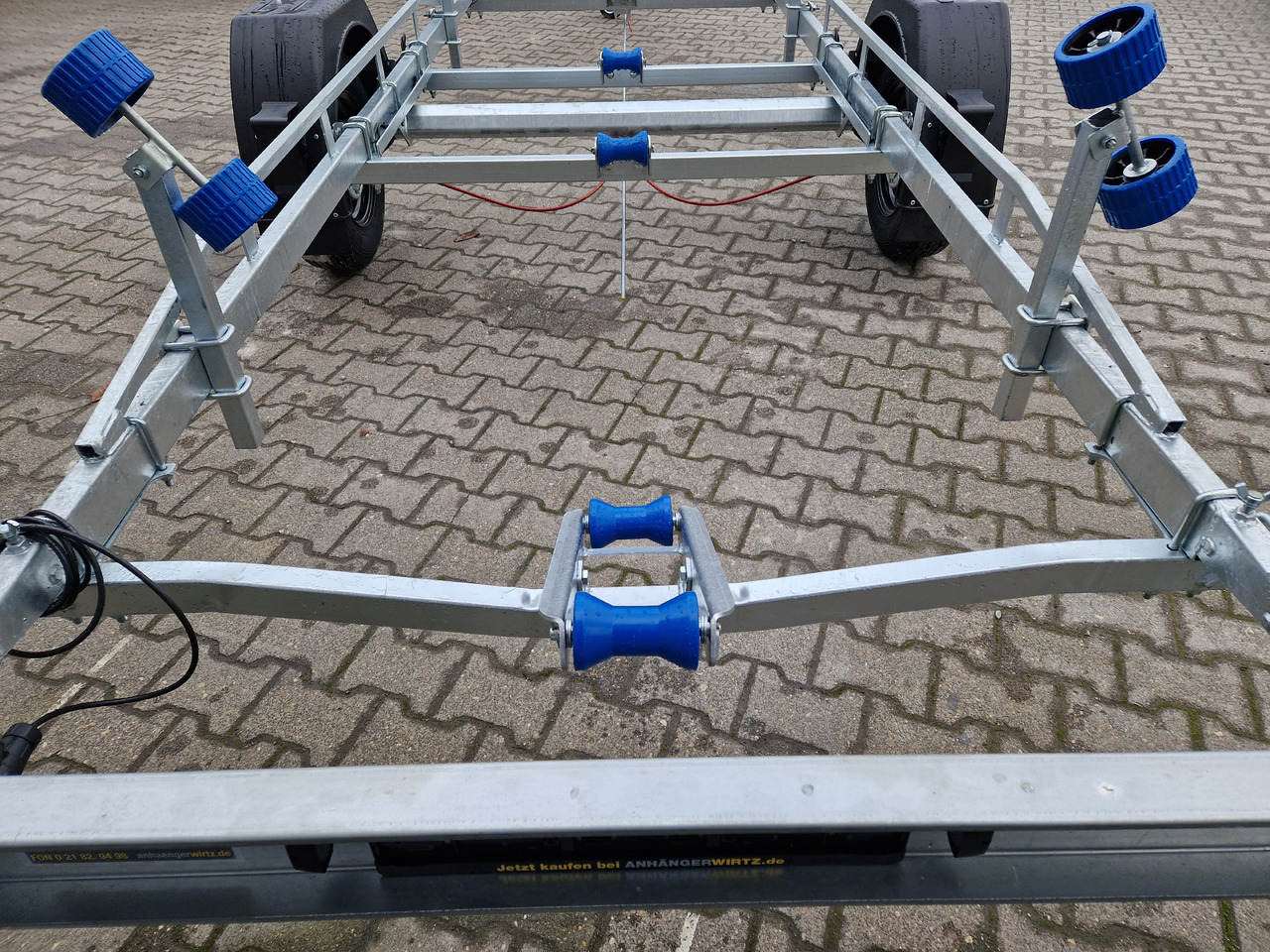 Boat trailer Neptun Bootstrailer Navy GN 231 1300 mit Winde 1300kg Modell 2024: picture 7 Boat trailer Neptun Bootstrailer Navy GN 231 1300 mit Winde 1300kg Modell 2024: picture 7