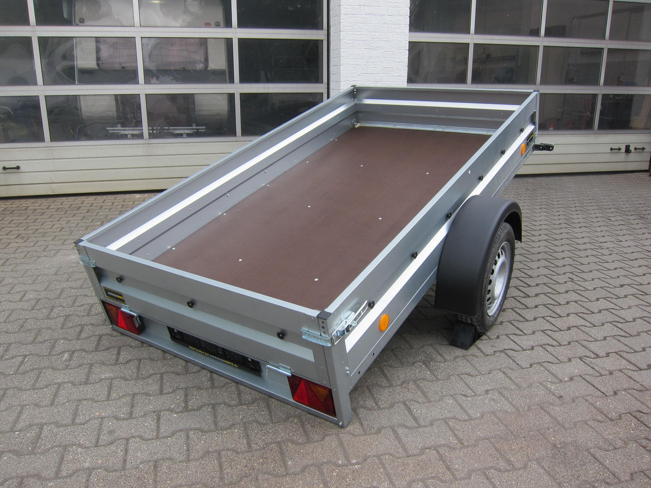 PKW Anhänger Trailstar Pratik 236 236x129x30cm ankippbar (XS) 750kg Mai Aktion - Motorcycle trailer: picture 3 PKW Anhänger Trailstar Pratik 236 236x129x30cm ankippbar (XS) 750kg Mai Aktion - Motorcycle trailer: picture 3