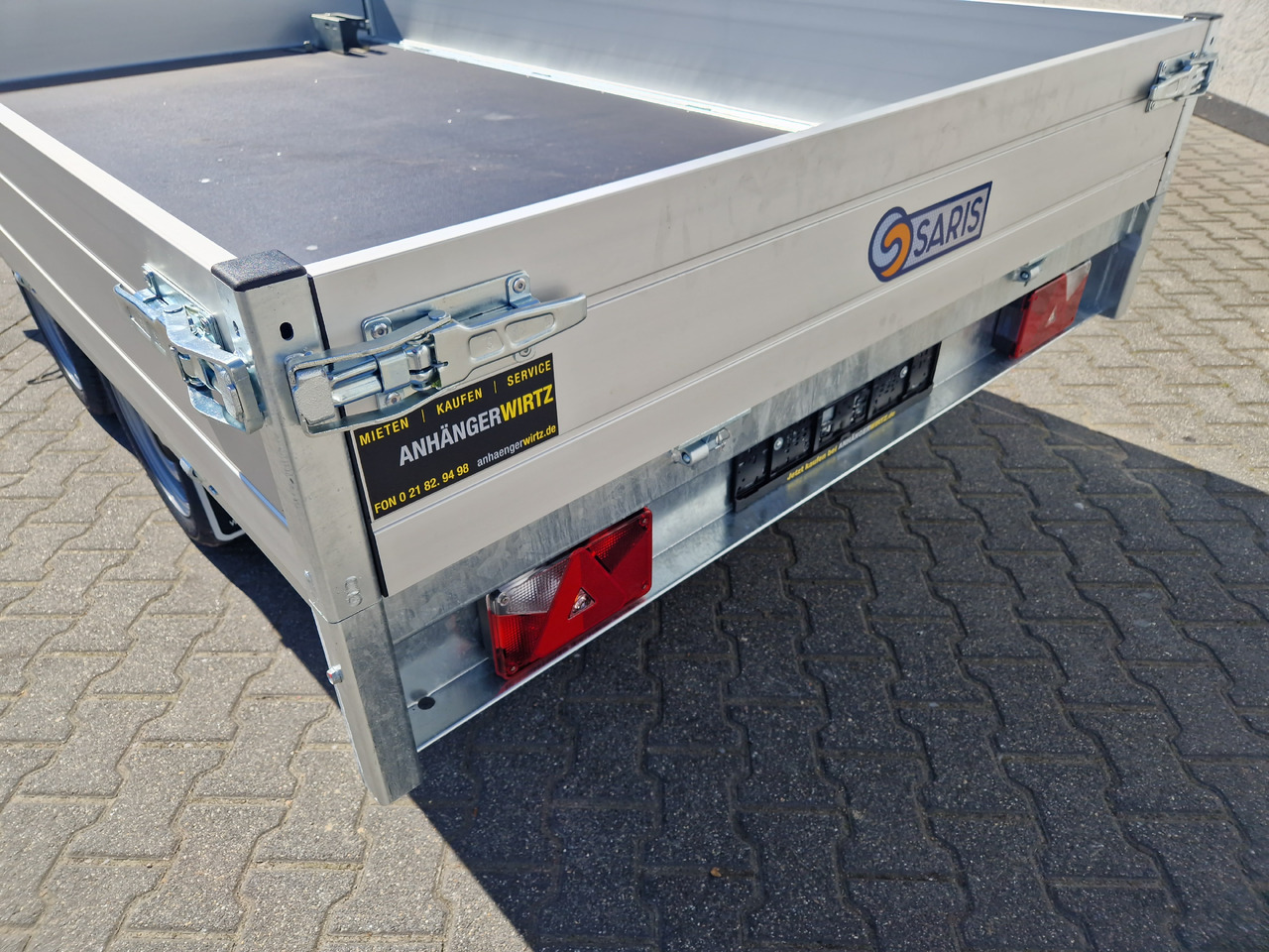 Dropside/ Flatbed trailer Saris PL 306 170 2000 2 306x170x30cm 13" (M) 2000kg Top Seller Aktion: picture 6