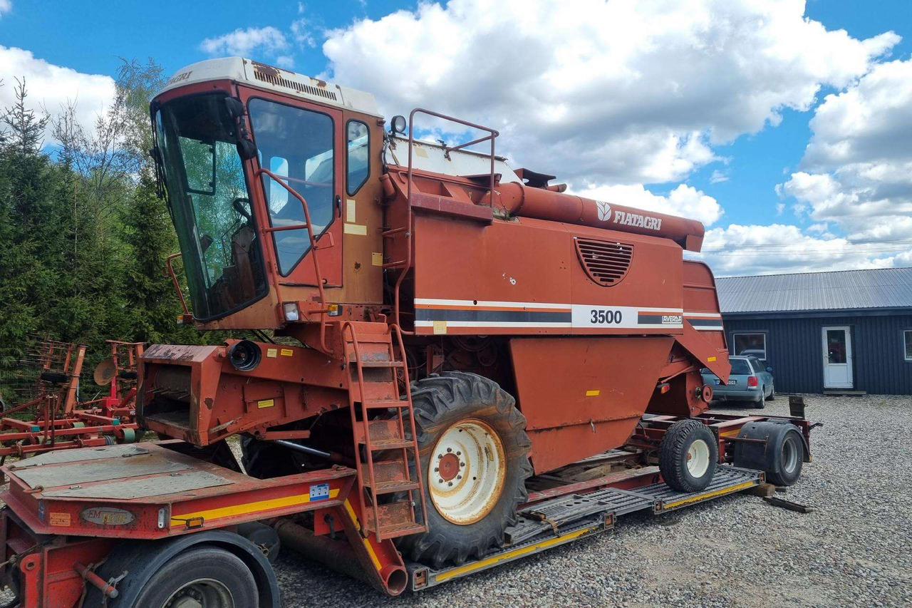 Laverda 3500 - Combine harvester: picture 2 Laverda 3500 - Combine harvester: picture 2