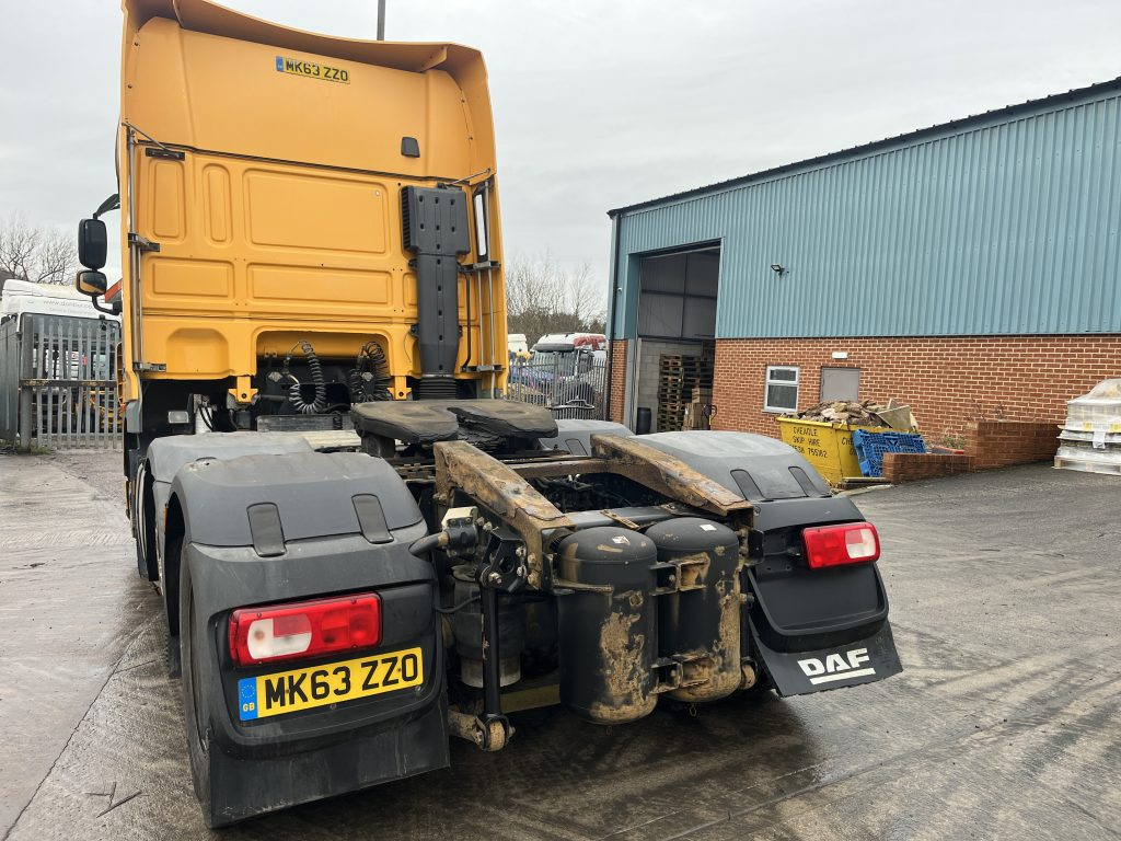 Daf 105 XF 460 - Tractor unit: picture 3 Daf 105 XF 460 - Tractor unit: picture 3