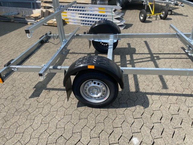 New Boat trailer Brenderup Brenderup 160750UB CX Kanu / Kajak Anhänger, 750 kg 100 km/h, 4,8 m: picture 6 New Boat trailer Brenderup Brenderup 160750UB CX Kanu / Kajak Anhänger, 750 kg 100 km/h, 4,8 m: picture 6