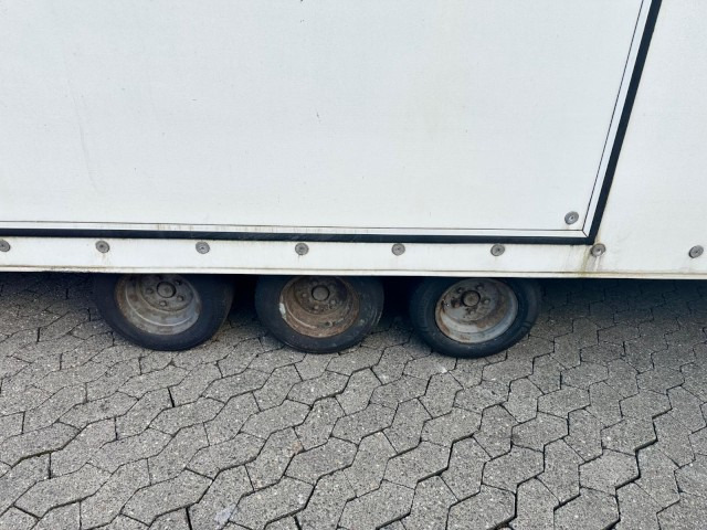 Brian James Race Shuttle 5500 x 2200 mm, 3,5 to. 3-achser - Autotransporter trailer: picture 5 Brian James Race Shuttle 5500 x 2200 mm, 3,5 to. 3-achser - Autotransporter trailer: picture 5
