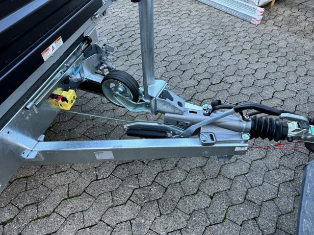 Humbaur 3-Seitenkipper HTK 3500.31 Alu black edition , 3140 x 1750 x 350 mm, 3,5 to. - Tipper trailer: picture 3 Humbaur 3-Seitenkipper HTK 3500.31 Alu black edition , 3140 x 1750 x 350 mm, 3,5 to. - Tipper trailer: picture 3