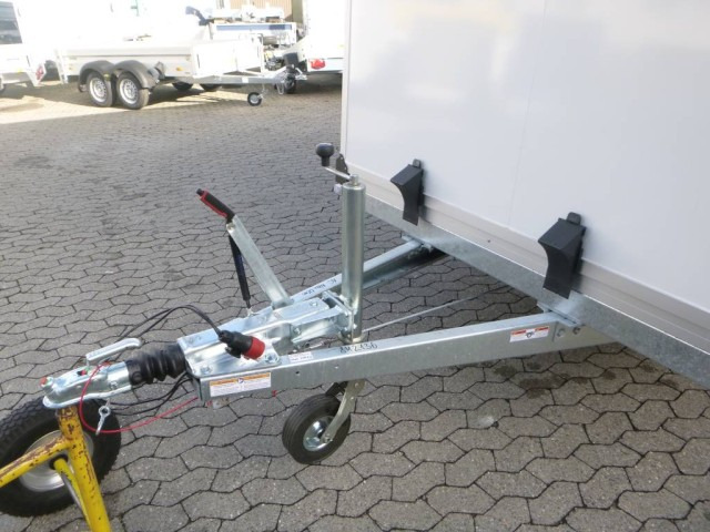 Humbaur Koffer HK 253218-20 PF30, 2,5 to. 3185x1730x1885mm - Closed box trailer: picture 2 Humbaur Koffer HK 253218-20 PF30, 2,5 to. 3185x1730x1885mm - Closed box trailer: picture 2