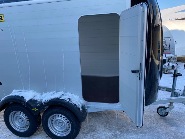 Humbaur Poly-Alu Koffer HKPA 203217, 2,0 to. 100 km/h, 3280 x 1770 x 1800 mm - Closed box trailer: picture 4 Humbaur Poly-Alu Koffer HKPA 203217, 2,0 to. 100 km/h, 3280 x 1770 x 1800 mm - Closed box trailer: picture 4