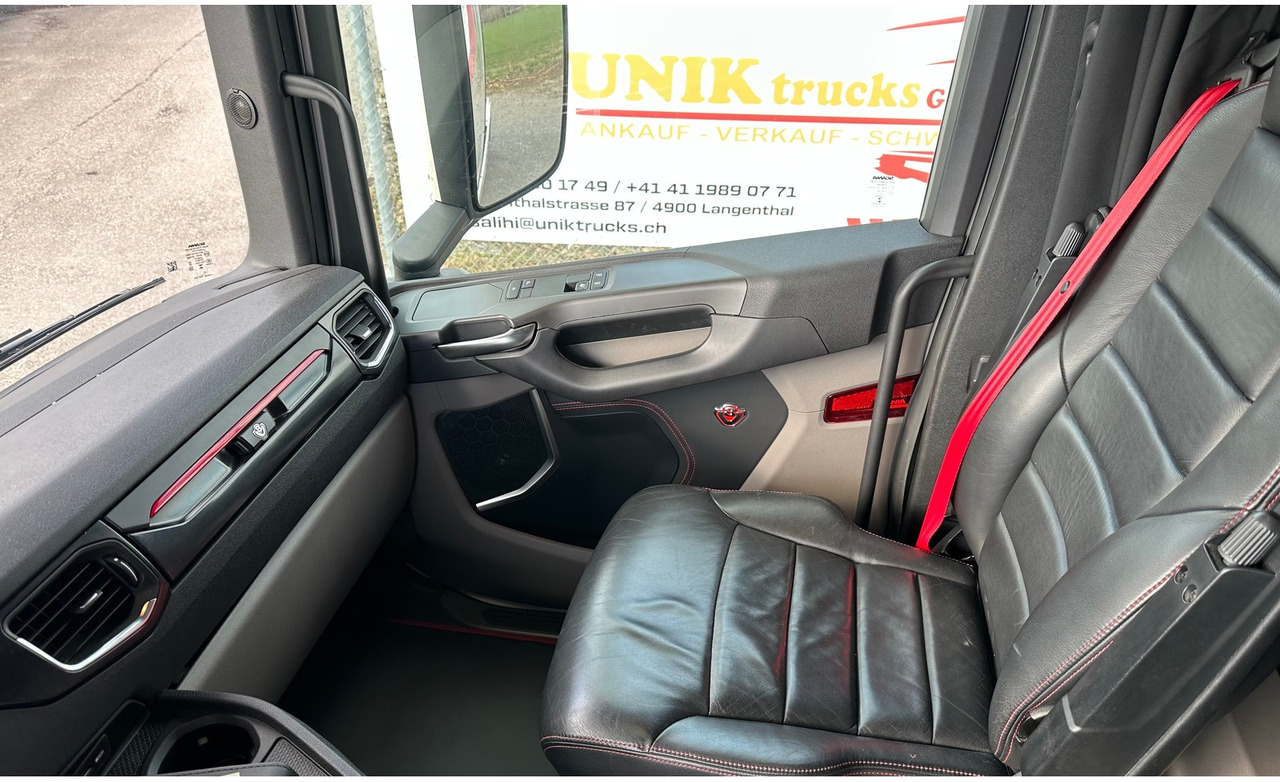 SCANIA S580 V8 4x2 - Tractor unit: picture 5 SCANIA S580 V8 4x2 - Tractor unit: picture 5