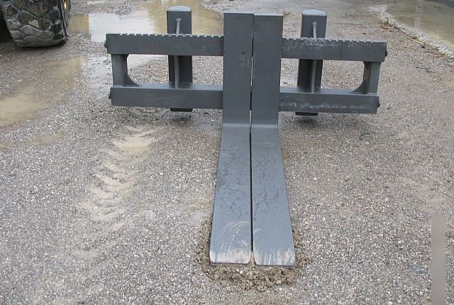 Balavto pallet forks for loaders - Forks for Loader: picture 3 Balavto pallet forks for loaders - Forks for Loader: picture 3