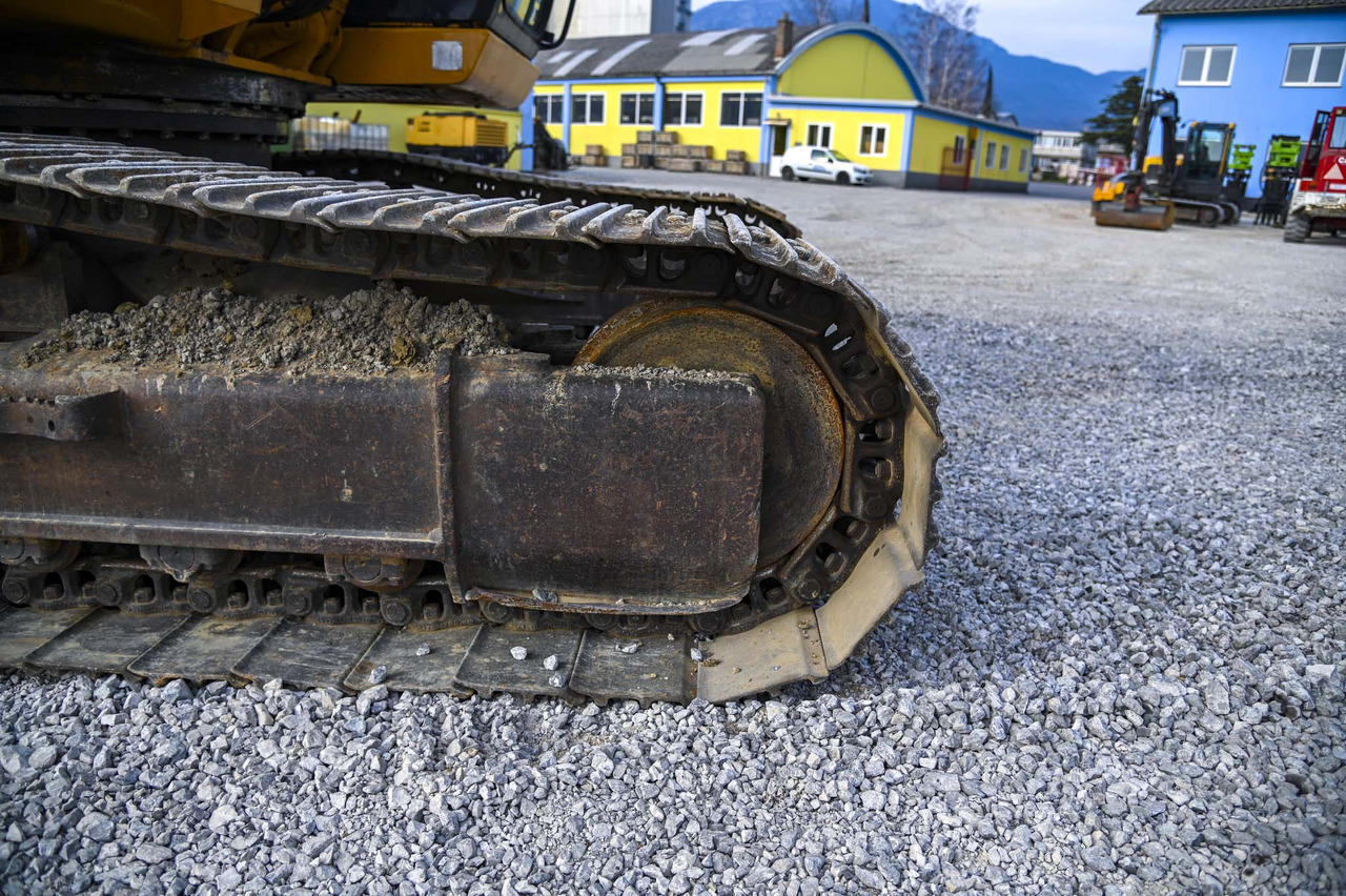 Crawler excavator Case CX240B: picture 23