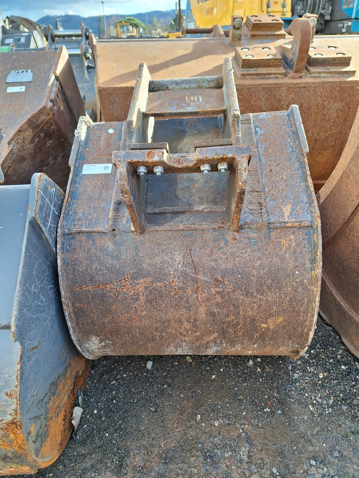 Digging bucket 600 mm VTN - Excavator bucket: picture 3 Digging bucket 600 mm VTN - Excavator bucket: picture 3