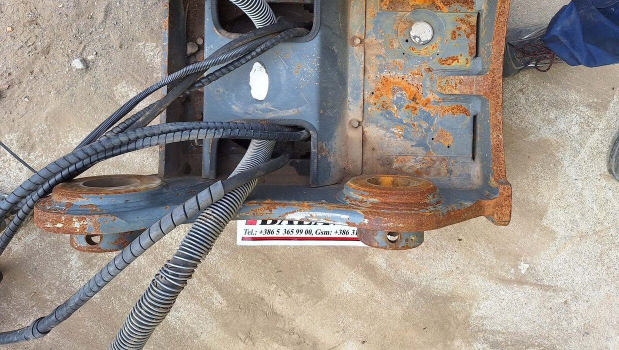 OilQuick hydraulic OQ70/55 - Quick coupler for Excavator: picture 3 OilQuick hydraulic OQ70/55 - Quick coupler for Excavator: picture 3