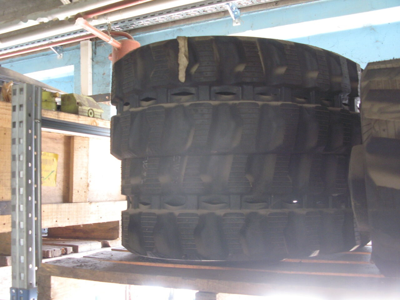 TAERYUK EW300X109X37 - Track for Excavator: picture 1 TAERYUK EW300X109X37 - Track for Excavator: picture 1