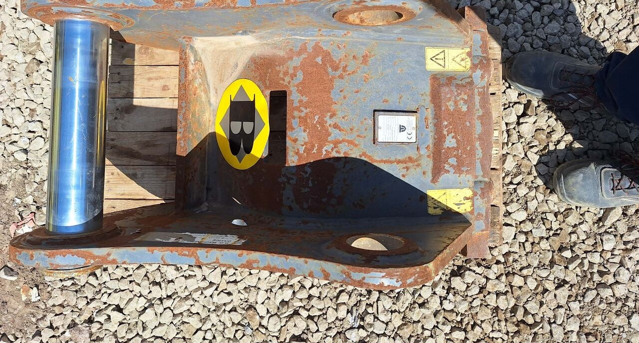 Trevi Benne hydraulic ARI Verachtert Volvo EC220E - Quick coupler for Excavator: picture 3 Trevi Benne hydraulic ARI Verachtert Volvo EC220E - Quick coupler for Excavator: picture 3