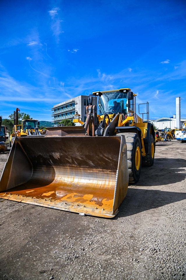 Wheel loader VOLVO L180H: picture 12 Wheel loader VOLVO L180H: picture 12