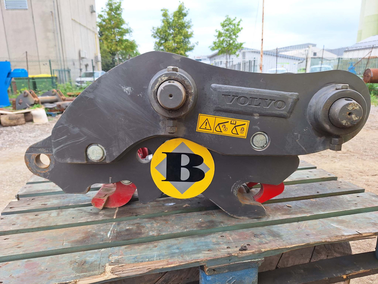 Volvo 14736062 Volvo EC140, ECR145, EW140 - Quick coupler for Construction machinery: picture 5 Volvo 14736062 Volvo EC140, ECR145, EW140 - Quick coupler for Construction machinery: picture 5