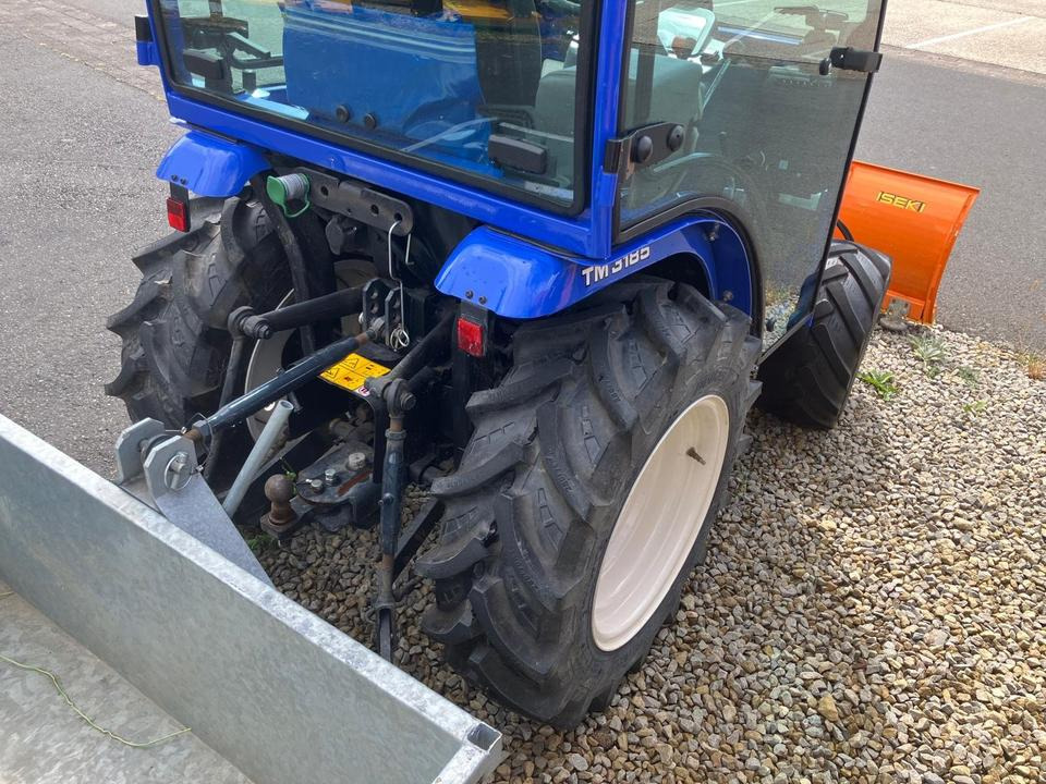 Iseki TM 3185 Kleintraktor Winterdienst - Snow removal vehicle: picture 3 Iseki TM 3185 Kleintraktor Winterdienst - Snow removal vehicle: picture 3