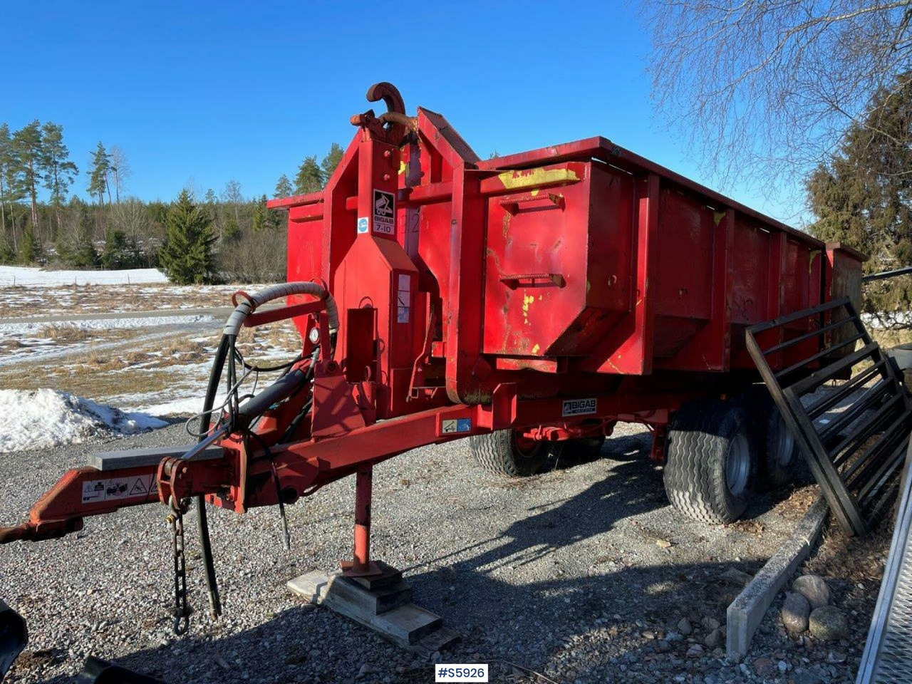 Bigab 7-10 hook truck trailer with flat - Roll-off/ Skip trailer: picture 1 Bigab 7-10 hook truck trailer with flat - Roll-off/ Skip trailer: picture 1