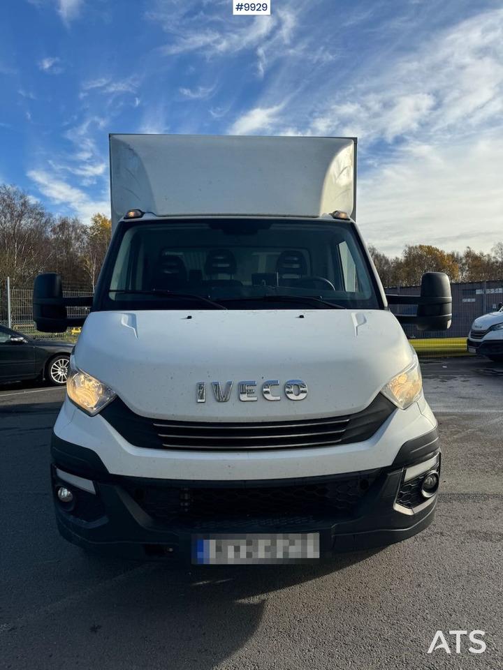 Box van Box Truck Iveco Daily with Tail Lift: picture 11 Box van Box Truck Iveco Daily with Tail Lift: picture 11
