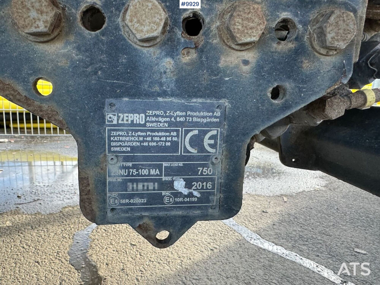 Box van Box Truck Iveco Daily with Tail Lift: picture 16 Box van Box Truck Iveco Daily with Tail Lift: picture 16