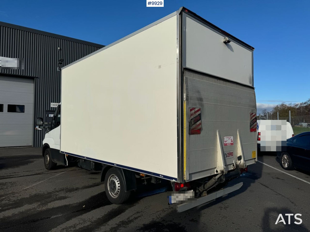 Box van Box Truck Iveco Daily with Tail Lift: picture 8 Box van Box Truck Iveco Daily with Tail Lift: picture 8