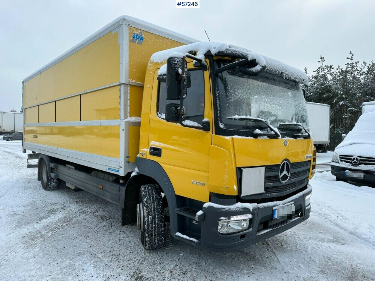 Box truck Mercedes Benz Atego 1523 with high and sinkable roof - Box truck: picture 2 Box truck Mercedes Benz Atego 1523 with high and sinkable roof - Box truck: picture 2