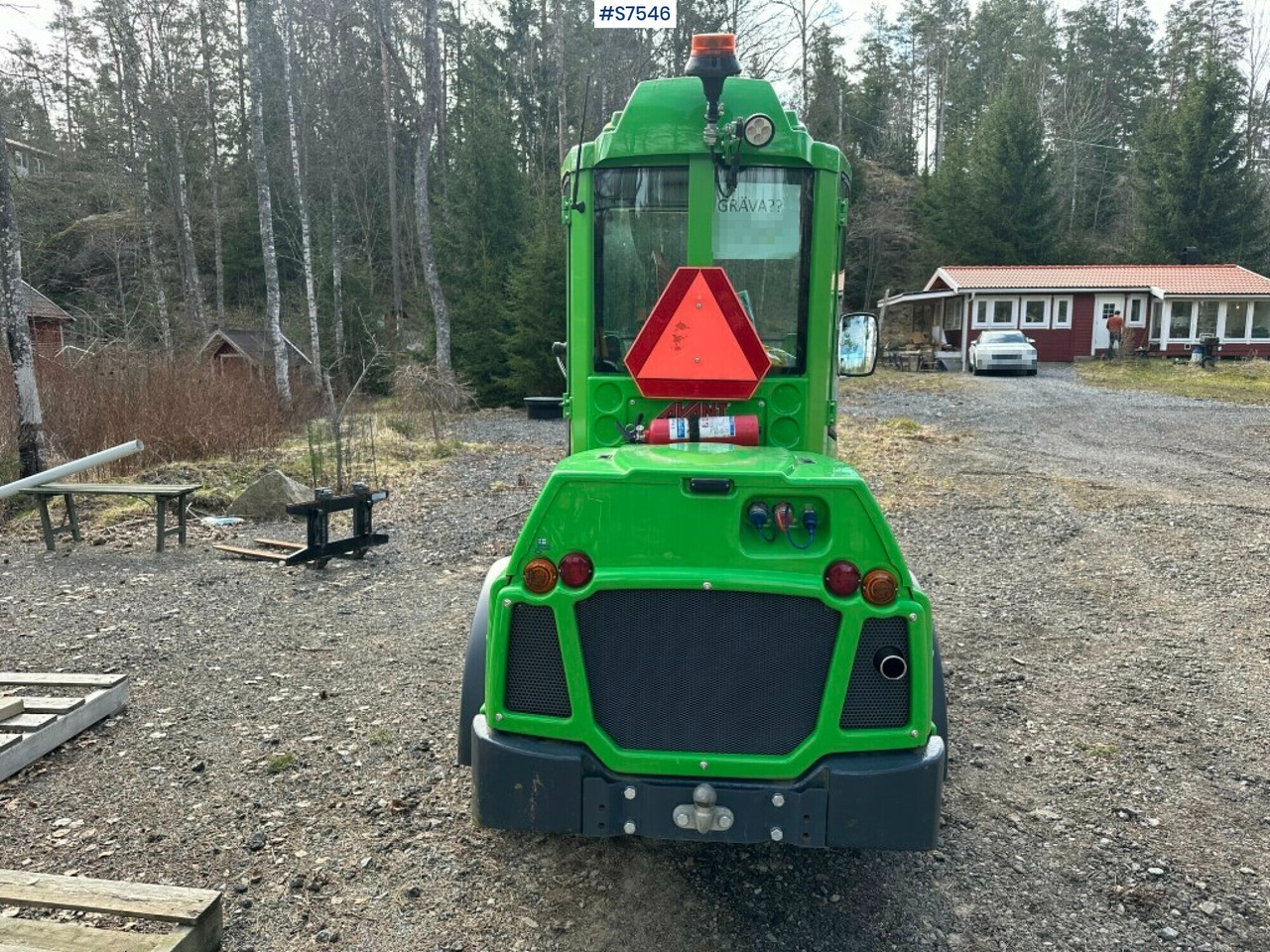 COMPACT LOADER, AVANT 750, WITH MANY TOOLS (SEE VIDEO) - Compact loader: picture 4 COMPACT LOADER, AVANT 750, WITH MANY TOOLS (SEE VIDEO) - Compact loader: picture 4