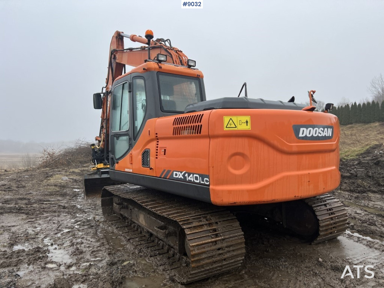 Excavator Doosan DX140LC (SEE VIDEO) - Excavator: picture 3 Excavator Doosan DX140LC (SEE VIDEO) - Excavator: picture 3