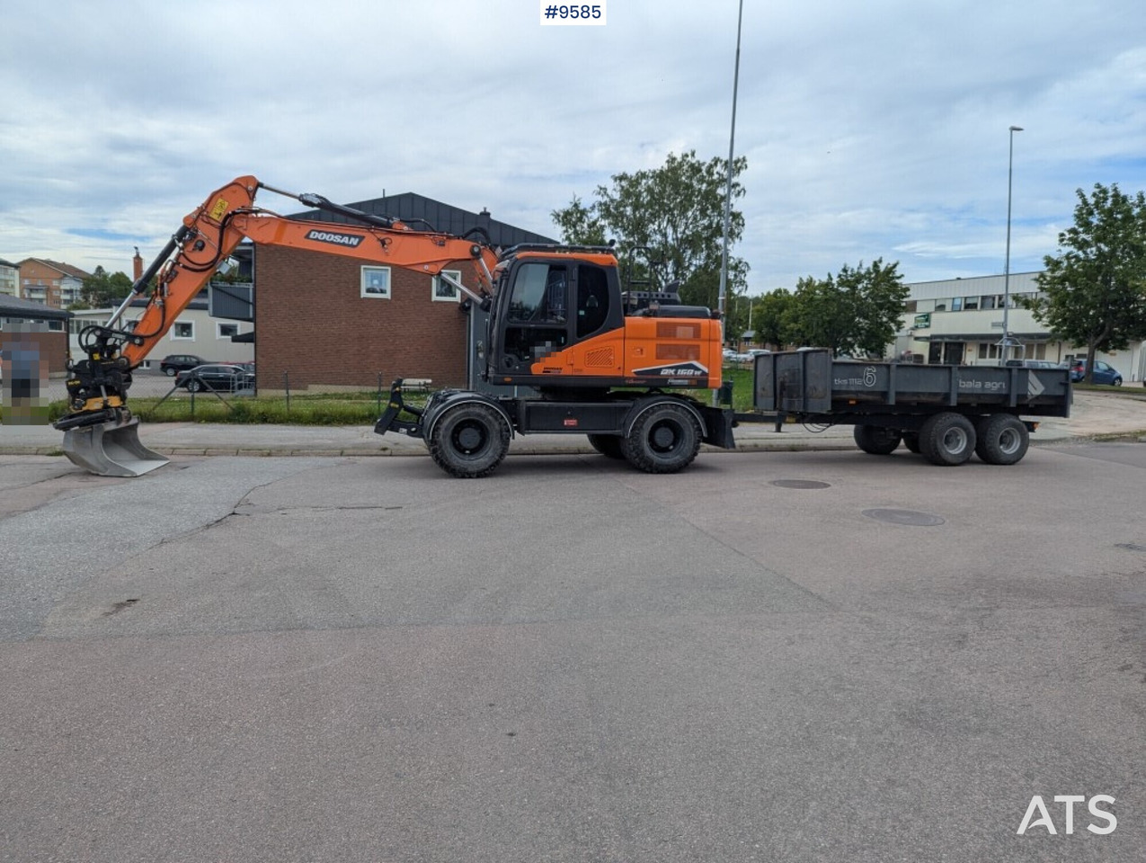Excavator Doosan DX160W-7 with tipper (SEE VIDEO) - Wheel excavator: picture 3 Excavator Doosan DX160W-7 with tipper (SEE VIDEO) - Wheel excavator: picture 3