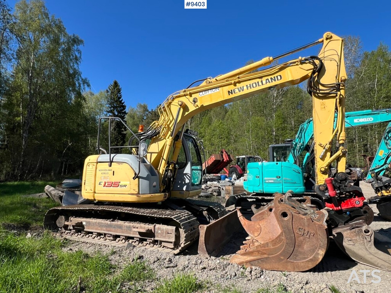 Excavator - New Holland E135 - Kobelco (SEE VIDEO) - Crawler excavator: picture 2 Excavator - New Holland E135 - Kobelco (SEE VIDEO) - Crawler excavator: picture 2