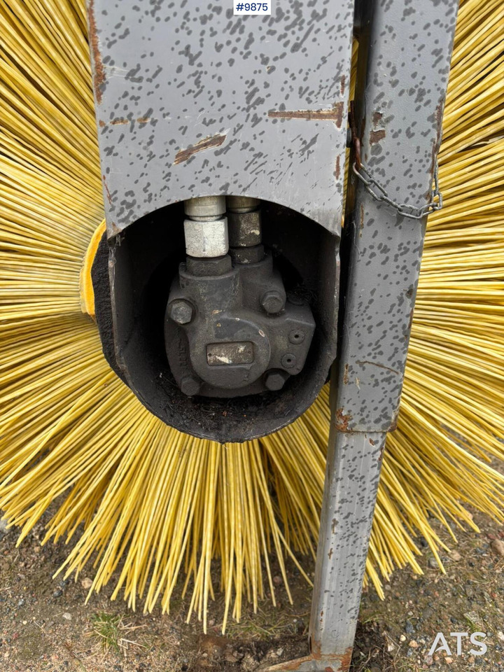 Holms Sweeper Large BM - Broom: picture 5 Holms Sweeper Large BM - Broom: picture 5