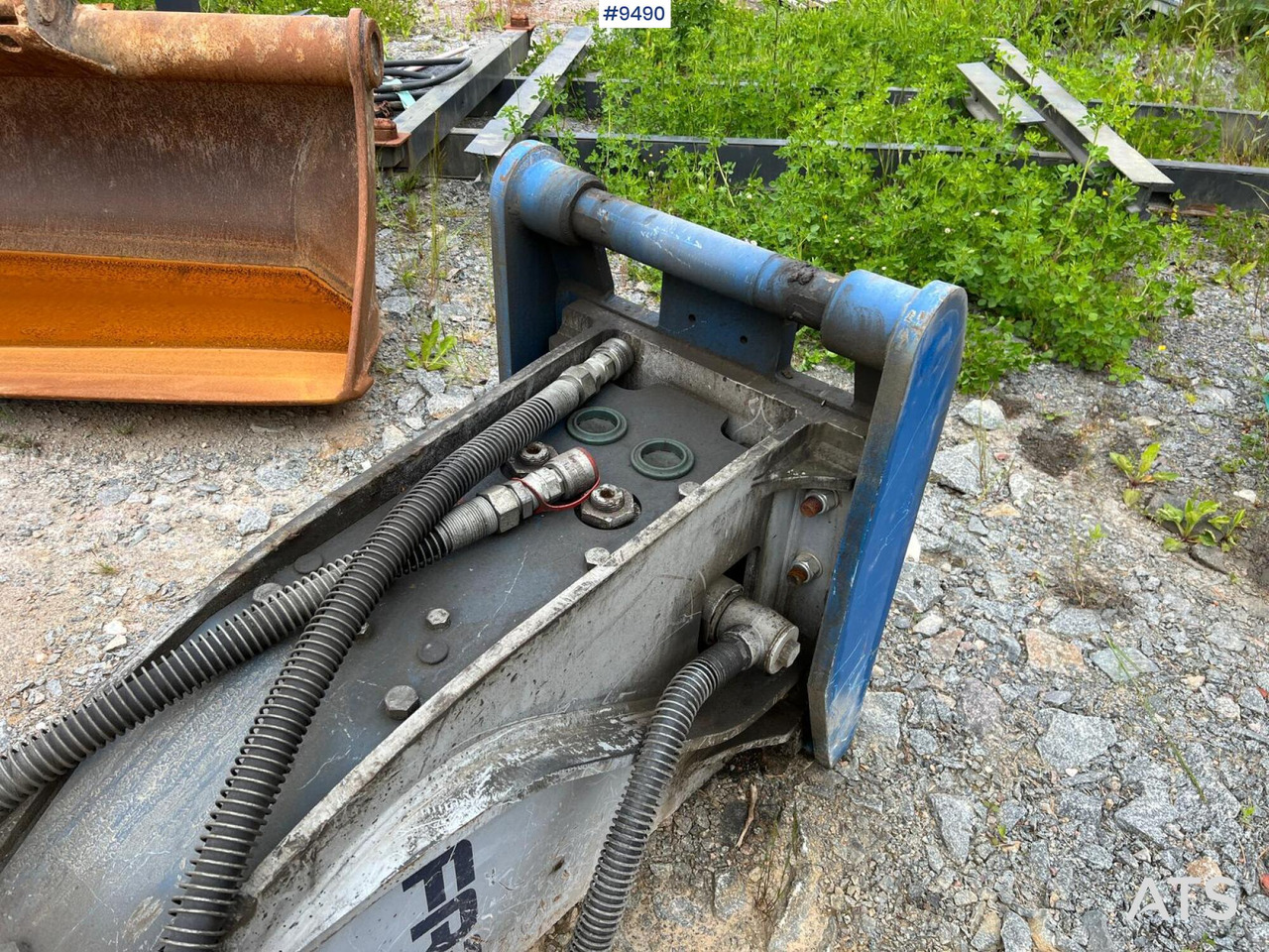 Hydraulic hammer FXJ275 Furukawa Rock drill - Hydraulic hammer for Construction machinery: picture 5 Hydraulic hammer FXJ275 Furukawa Rock drill - Hydraulic hammer for Construction machinery: picture 5