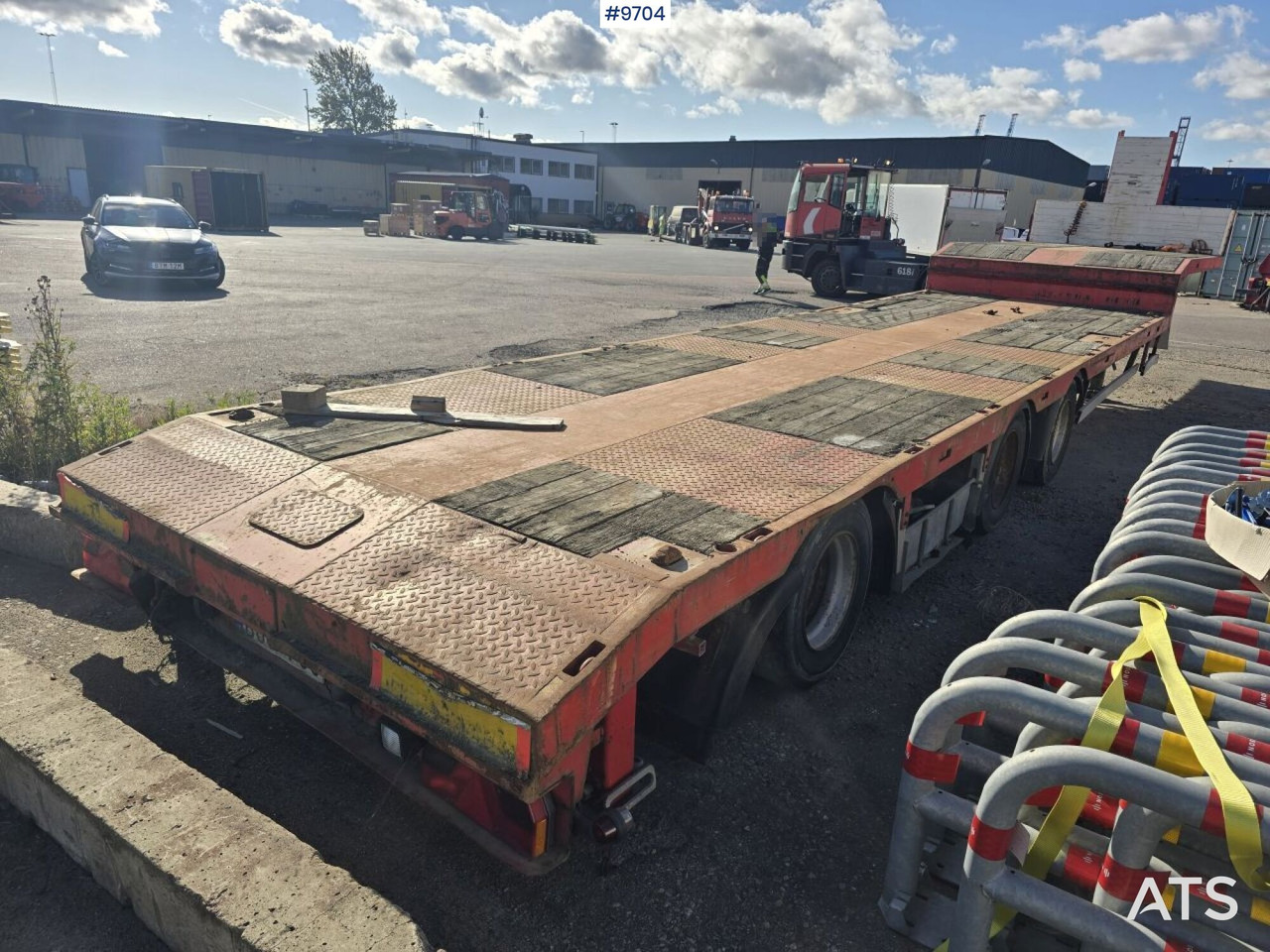Jumbotrailer HRD NTG - Low loader semi-trailer: picture 3 Jumbotrailer HRD NTG - Low loader semi-trailer: picture 3