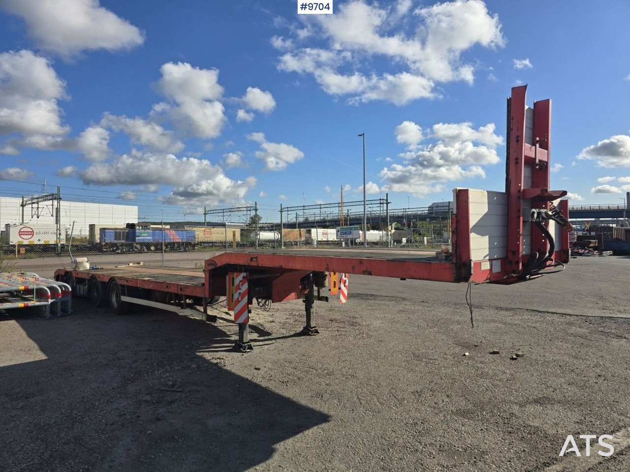 Jumbotrailer HRD NTG - Low loader semi-trailer: picture 1 Jumbotrailer HRD NTG - Low loader semi-trailer: picture 1