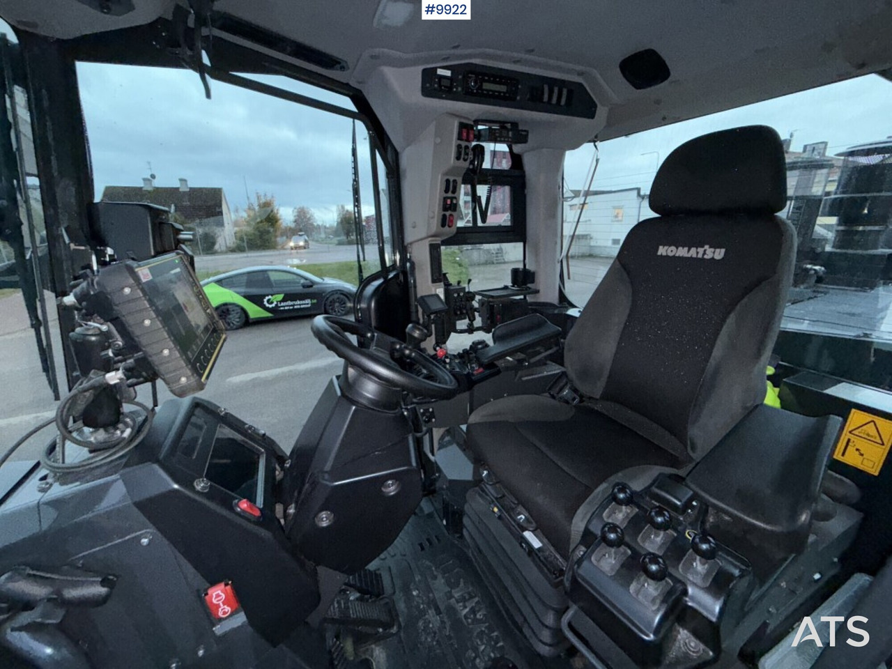 Komatsu GD675-7E0 motor grader with GPS - Grader: picture 5 Komatsu GD675-7E0 motor grader with GPS - Grader: picture 5