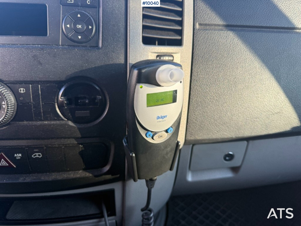 Leasing of  Mercedes Benz Sprinter with tail lift Mercedes Benz Sprinter with tail lift: picture 14