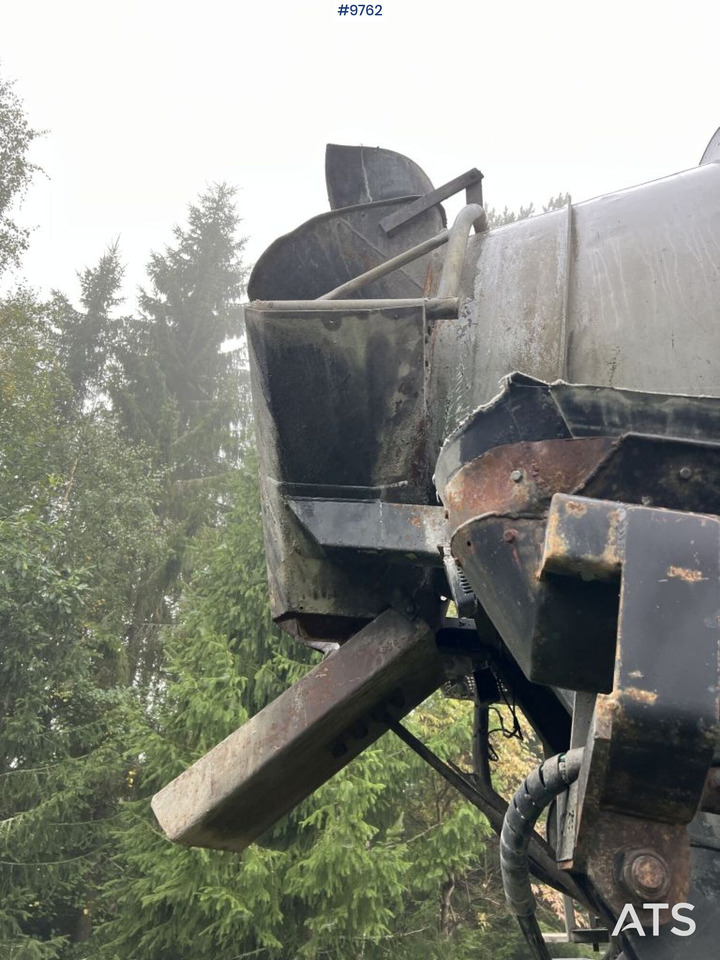 Concrete mixer truck Scania R124 Tridem Concrete Truck: picture 14