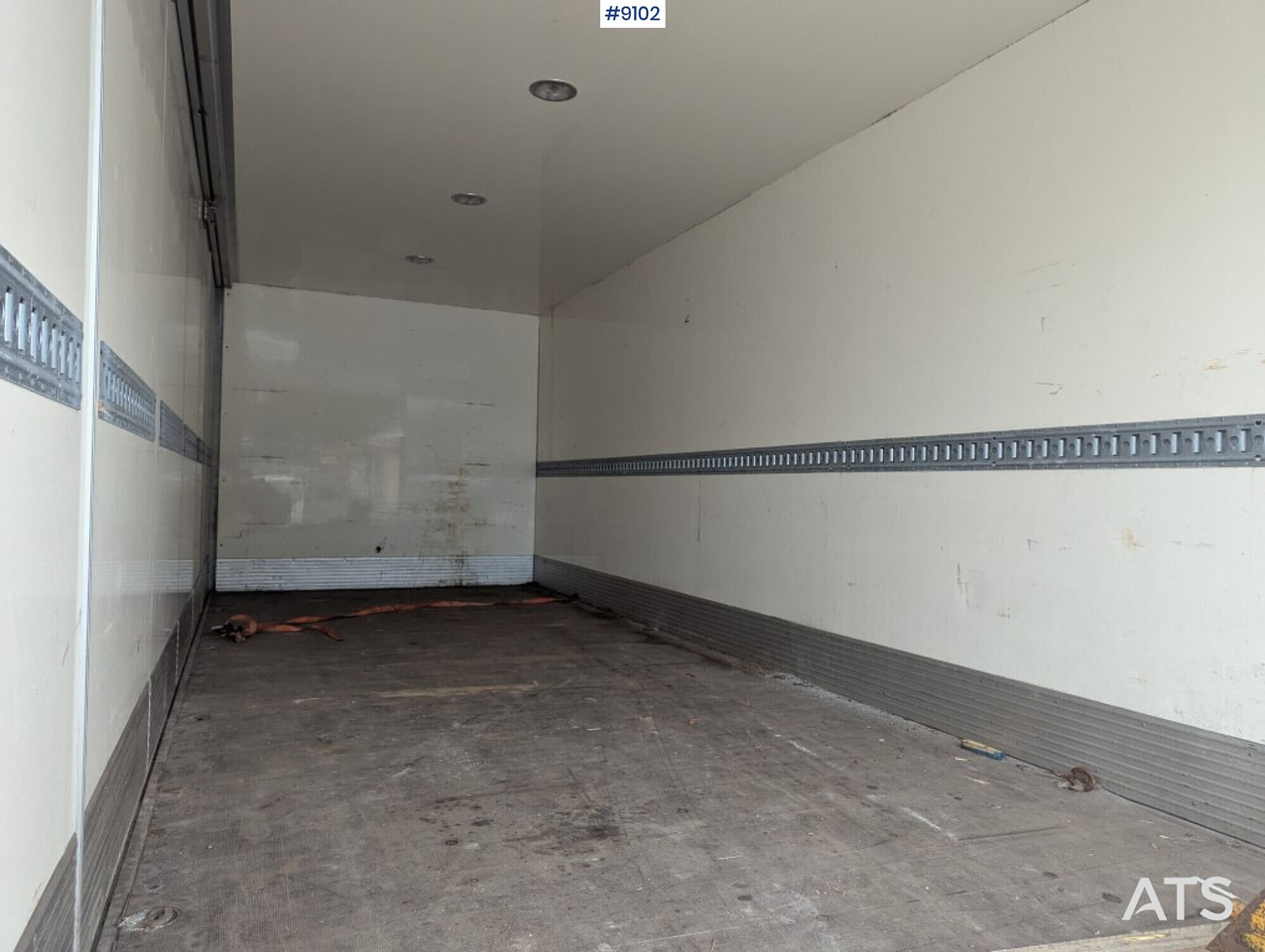 Skåpbil distribution Mercedes Benz 1224 L 4X2 - Box truck: picture 4 Skåpbil distribution Mercedes Benz 1224 L 4X2 - Box truck: picture 4