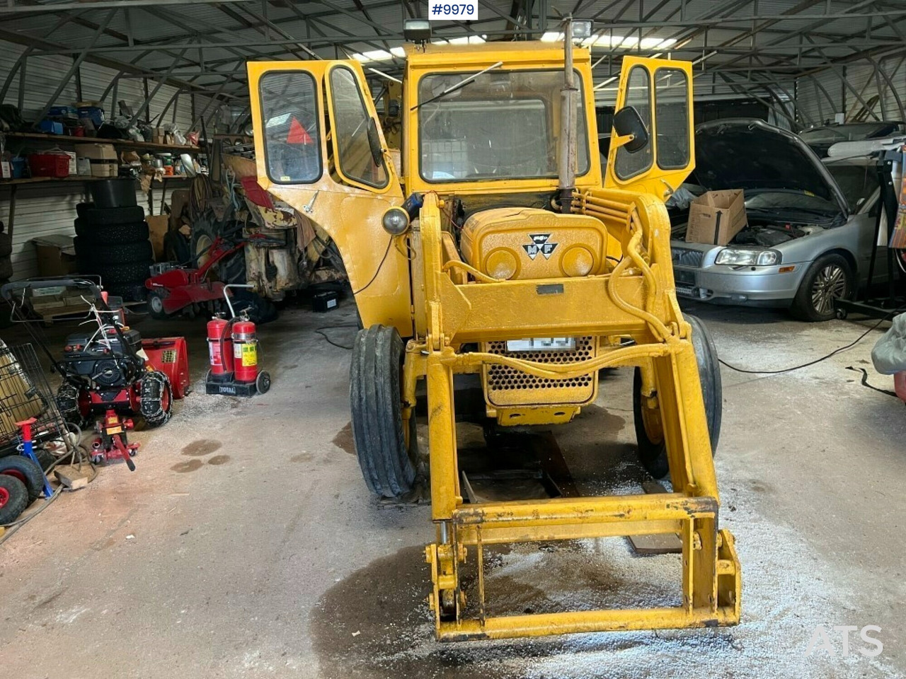 Tractor- MASSEY-FERGUSON 203 - Farm tractor: picture 4 Tractor- MASSEY-FERGUSON 203 - Farm tractor: picture 4