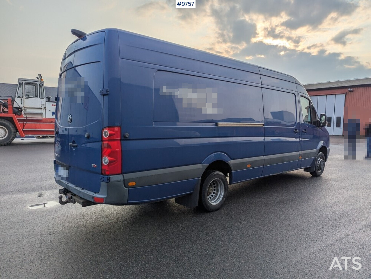 Volkswagen Crafter 50 van, C-registered - Panel van: picture 3 Volkswagen Crafter 50 van, C-registered - Panel van: picture 3