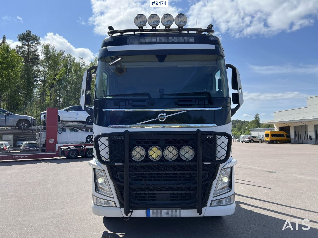 Volvo FH13 Logging truck with Loglift 105S crane - Timber truck, Crane truck: picture 3 Volvo FH13 Logging truck with Loglift 105S crane - Timber truck, Crane truck: picture 3