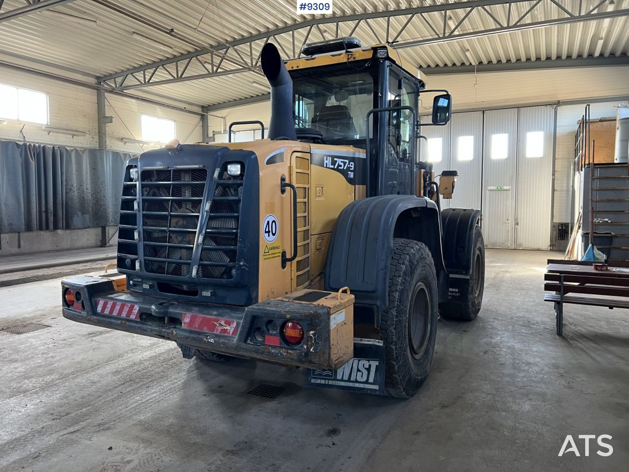Wheel Loader Hyundai HL757TM-9 - Wheel loader: picture 4 Wheel Loader Hyundai HL757TM-9 - Wheel loader: picture 4