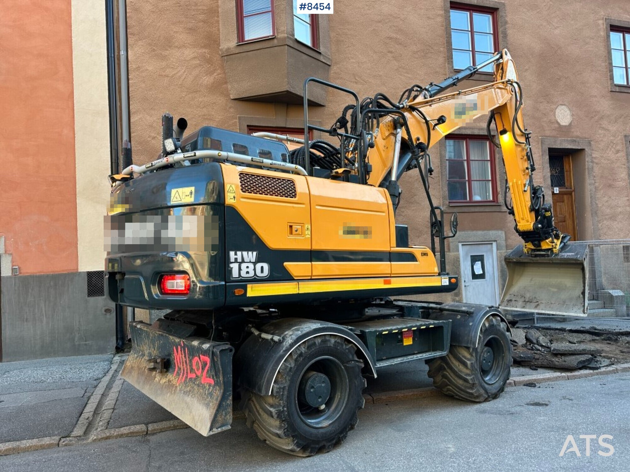 Wheeled excavator Hyundai HW180 with rotor digging system and gear (SEE VIDEO) - Wheel excavator: picture 3 Wheeled excavator Hyundai HW180 with rotor digging system and gear (SEE VIDEO) - Wheel excavator: picture 3